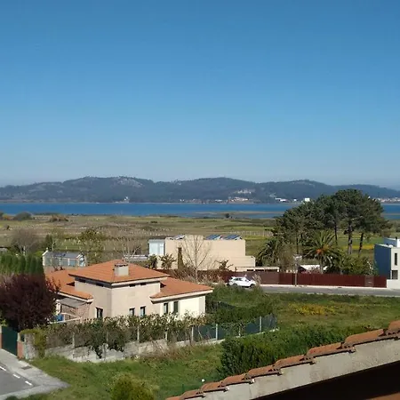 Lagunas Chalet Adosado Max 10, No Recomendable Grupos De Jovenes Sanxenxo